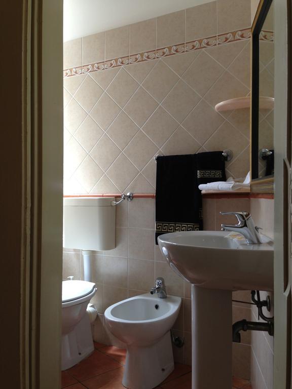 Garibaldi B&B เชฟาลู ห้อง รูปภาพ